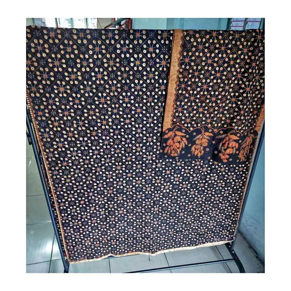 Selendang Batik Sogan