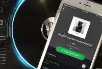 Cara Menampilkan Lirik di Spotify